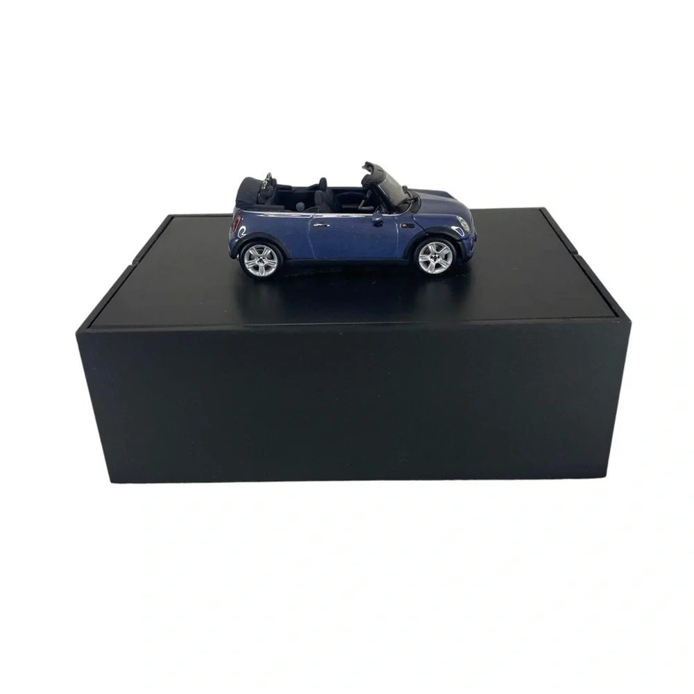 BMW Dealer Display Model 1:43 Diecast Mini Cooper‎ Cabrio Convertible Blue